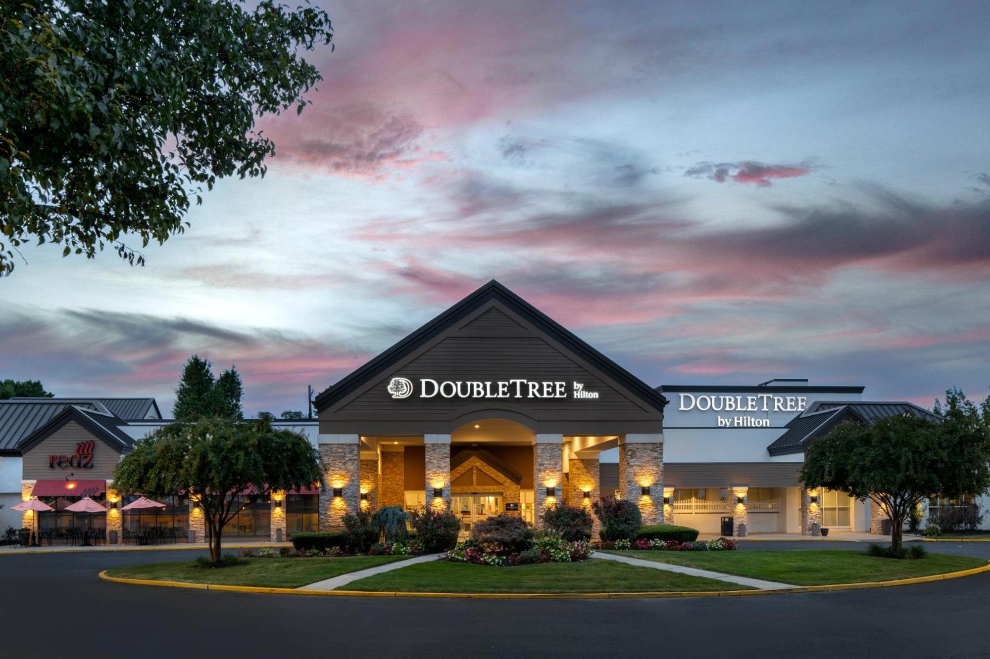 Doubletree Suites By Hilton Mount Laurel Dış mekan fotoğraf